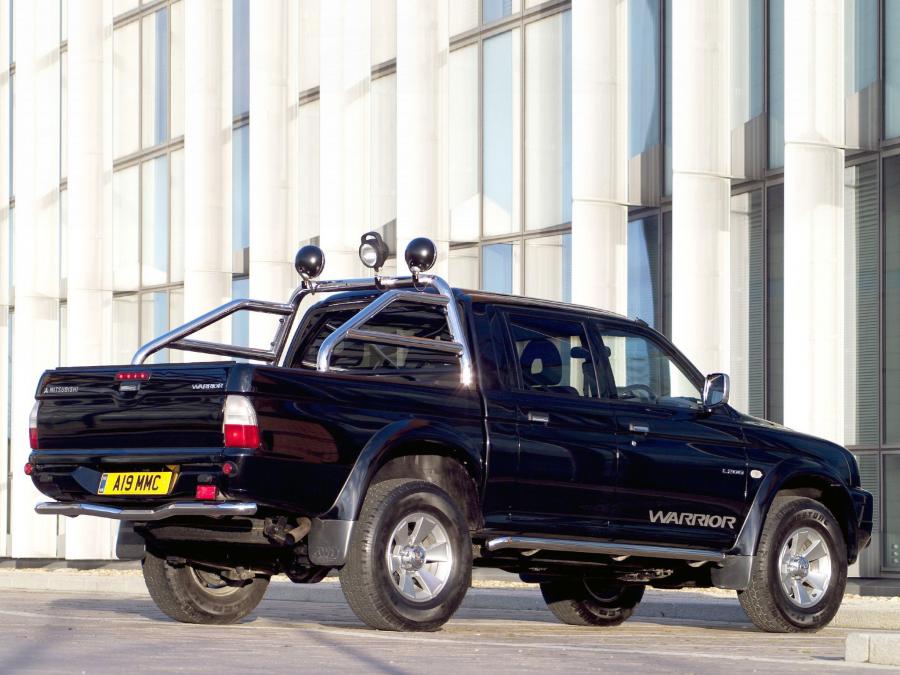  Mitsubishi L200 Double Cab Warrior 2005 года  (фото 4 из 6)